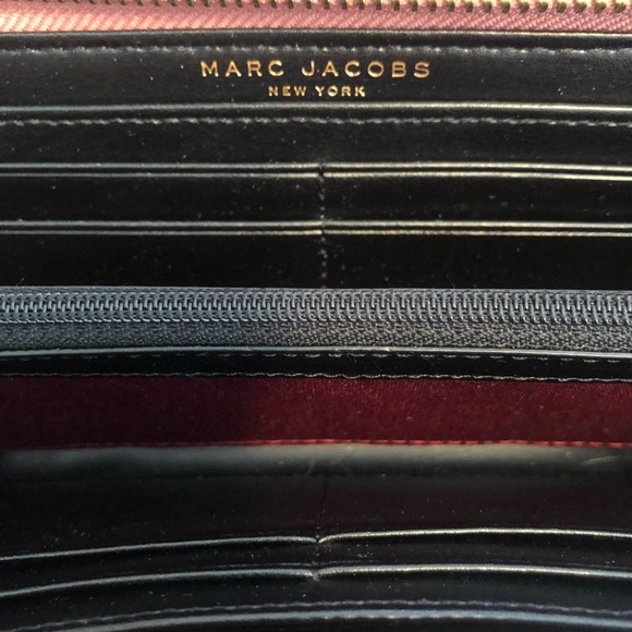 Marc Jacobs wallet - Picture 4 of 8